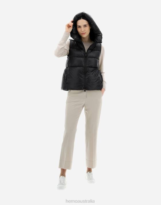 GLOBE SLEEVELESS JACKET FAST5DEGRADABLE Herno Women Black 2L0H238 Outerwear