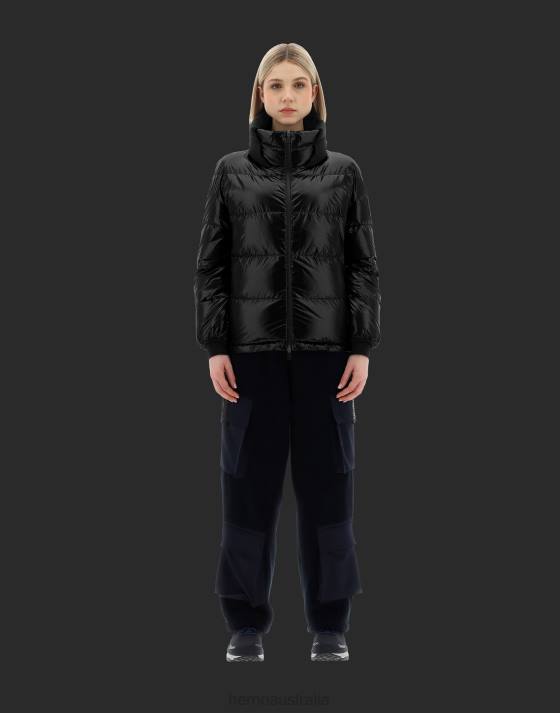 LAMINAR CAPE IN GLAZED RIPSTOP 2L AND GORE-TEX INFINIUM WINDSTOPPER Herno Women Black 2L0H269 Outerwear