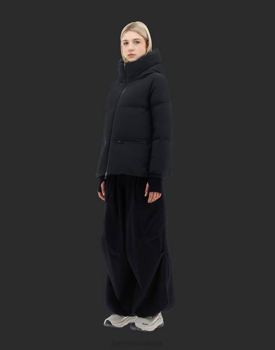 LAMINAR GORE-TEX WINDSTOPPER CAPE Herno Women Black 2L0H63 Outerwear