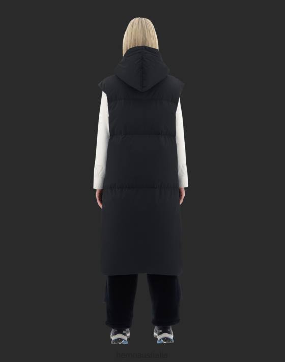 LAMINAR SLEEVELESS JACKET IN GORE-TEX INFINIUM WINDSTOPPER Herno Women Black 2L0H163 Outerwear